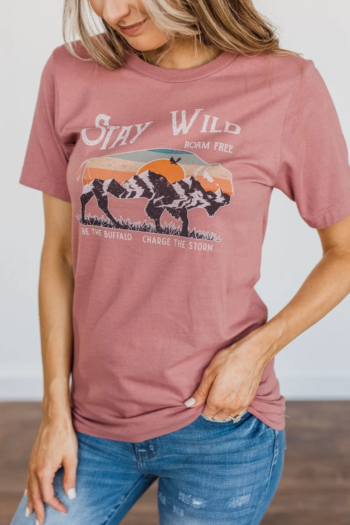 "Stay Wild. Roam Free" Buffalo Graphic Tee- Mauve